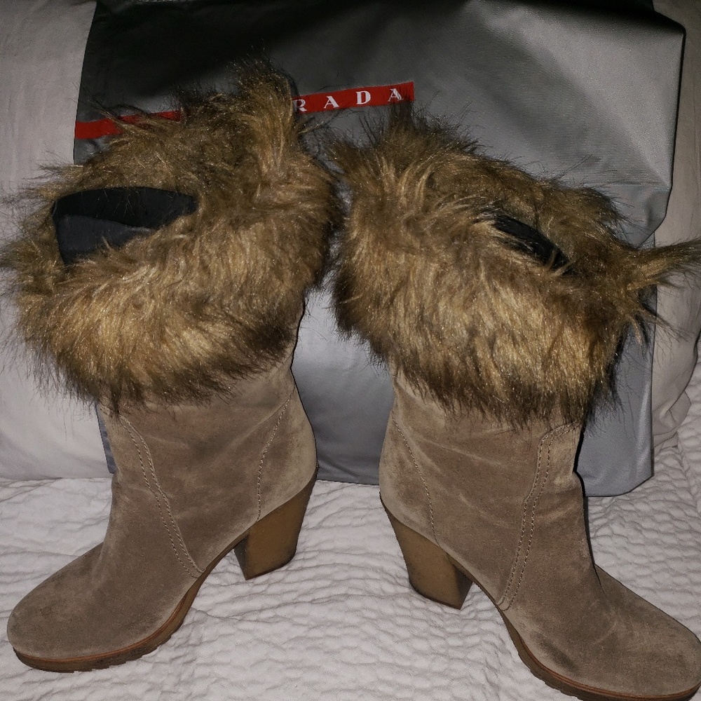 💙AUTH PRADA CALAZATURE DONNA FAUX FUR BOOTS